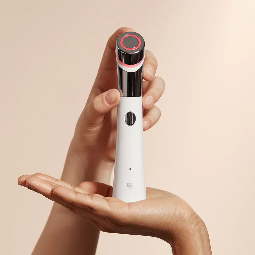 메디큐브 AGE-R ATS 에어샷 공식 이미지 1