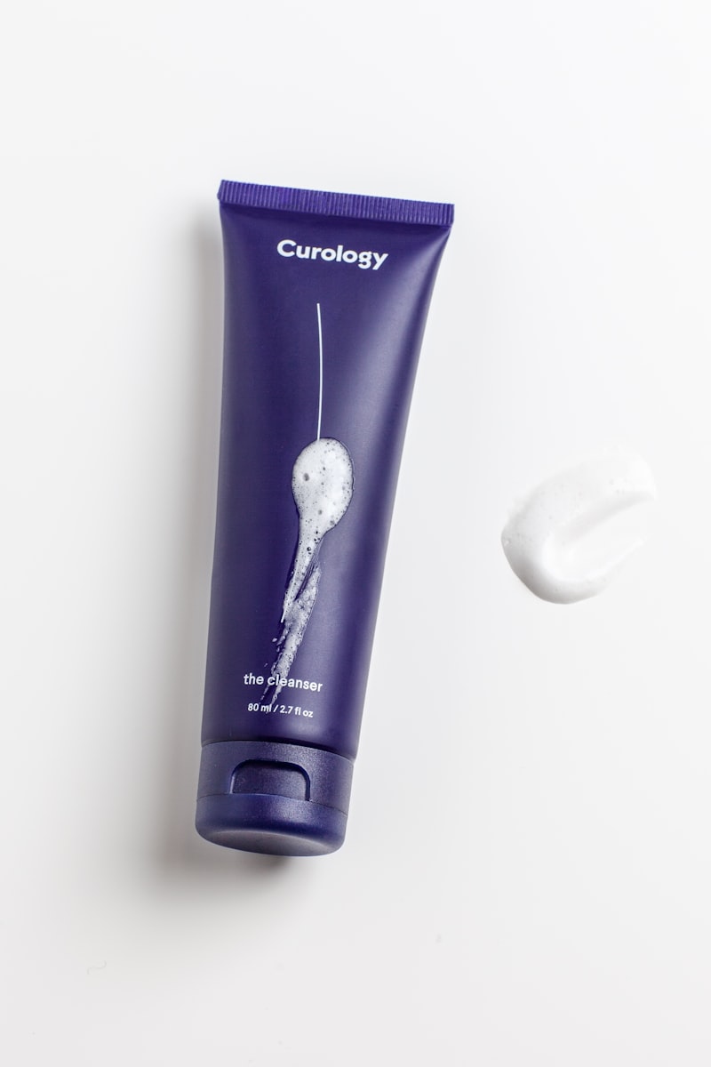메디큐브 AGE-R ATS 에어샷 리뷰: 전기 자극 기반의 needle-free pore care 포지션을 잡은 AGE-R 입문형 모공 케어 기기 제품 이미지 1